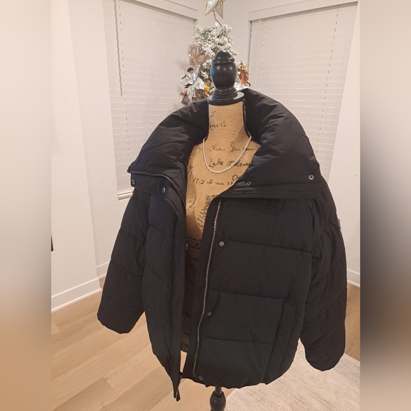 BCBGMaxAzria Black Puffer Jacket - Picture 4 of 10